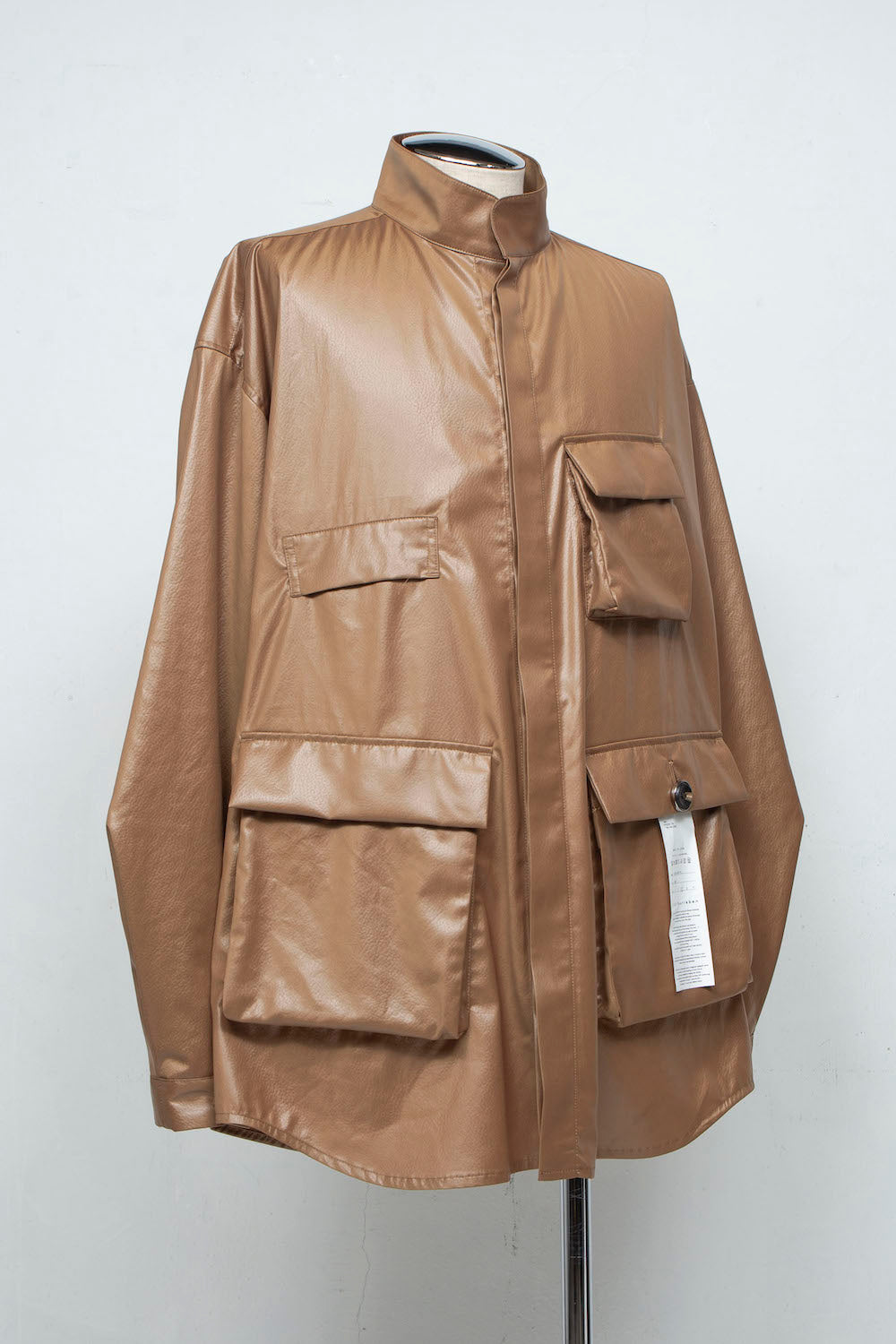 <LAST 1点>
LB25SS-SH07-FFL| FAKE-FAKE LEATHER Ⅱ M-65モチーフシャツジャケット | BROWN