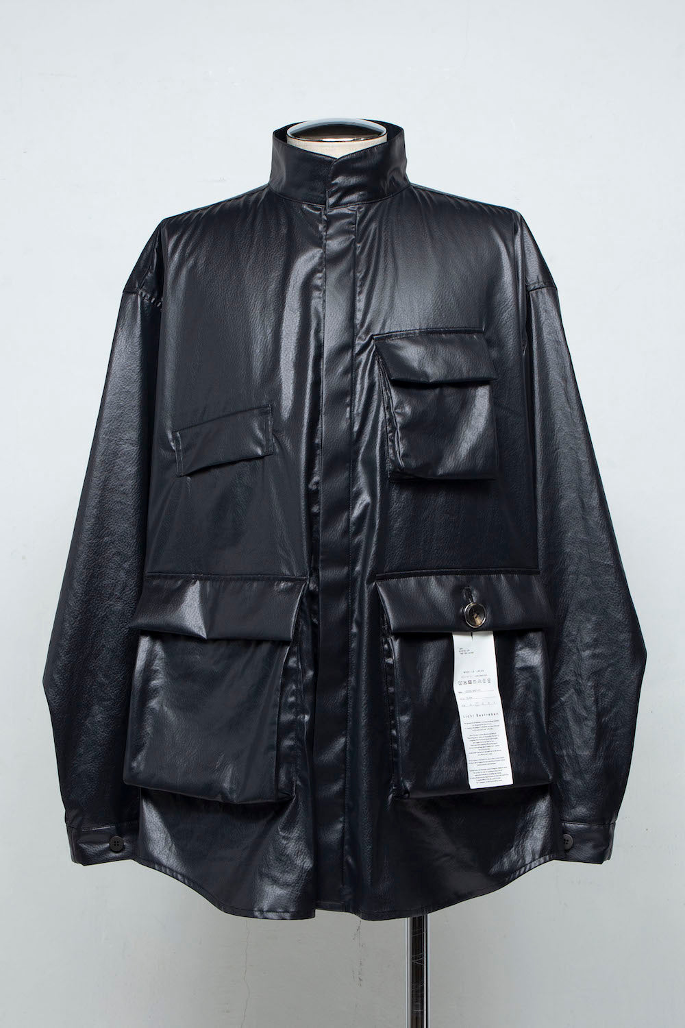 <LAST 1点>
LB25SS-SH07-FFL| FAKE-FAKE LEATHER Ⅱ M-65モチーフシャツジャケット | BLACK