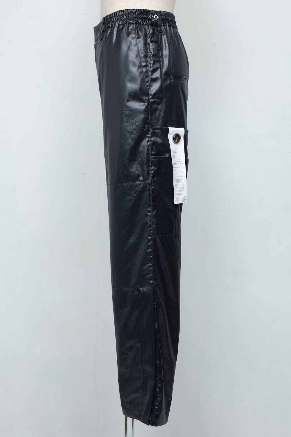 <LAST 1点> LB25SS-PT07-FFL | FAKE-FAKE LEATHER Ⅱ アシンメトリーディテールペイントトラウザー | BLACK