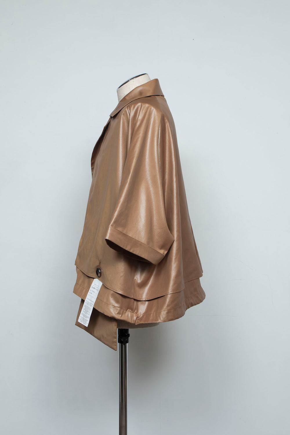 <last>
LB25SS-SH09-FFL| FAKE-FAKE LEATHER II Short Trench Half Sleeve Jacket | BROWN</last>