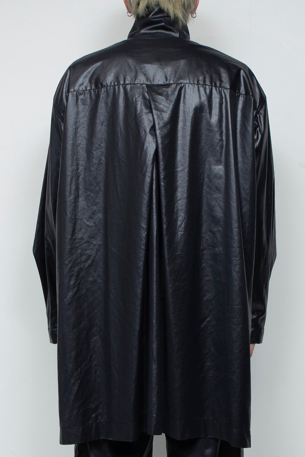 <LAST 1点> LB25AW-SHCO01-FFL | FAKE-FAKE LEATHER Ⅱ ステンカラーライトコート | BLACK