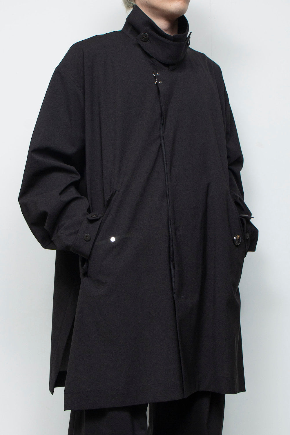 LB25AW-SHCO01-BDS | 3レイヤーボンディングスーツステンカラーライトコート | BLACK