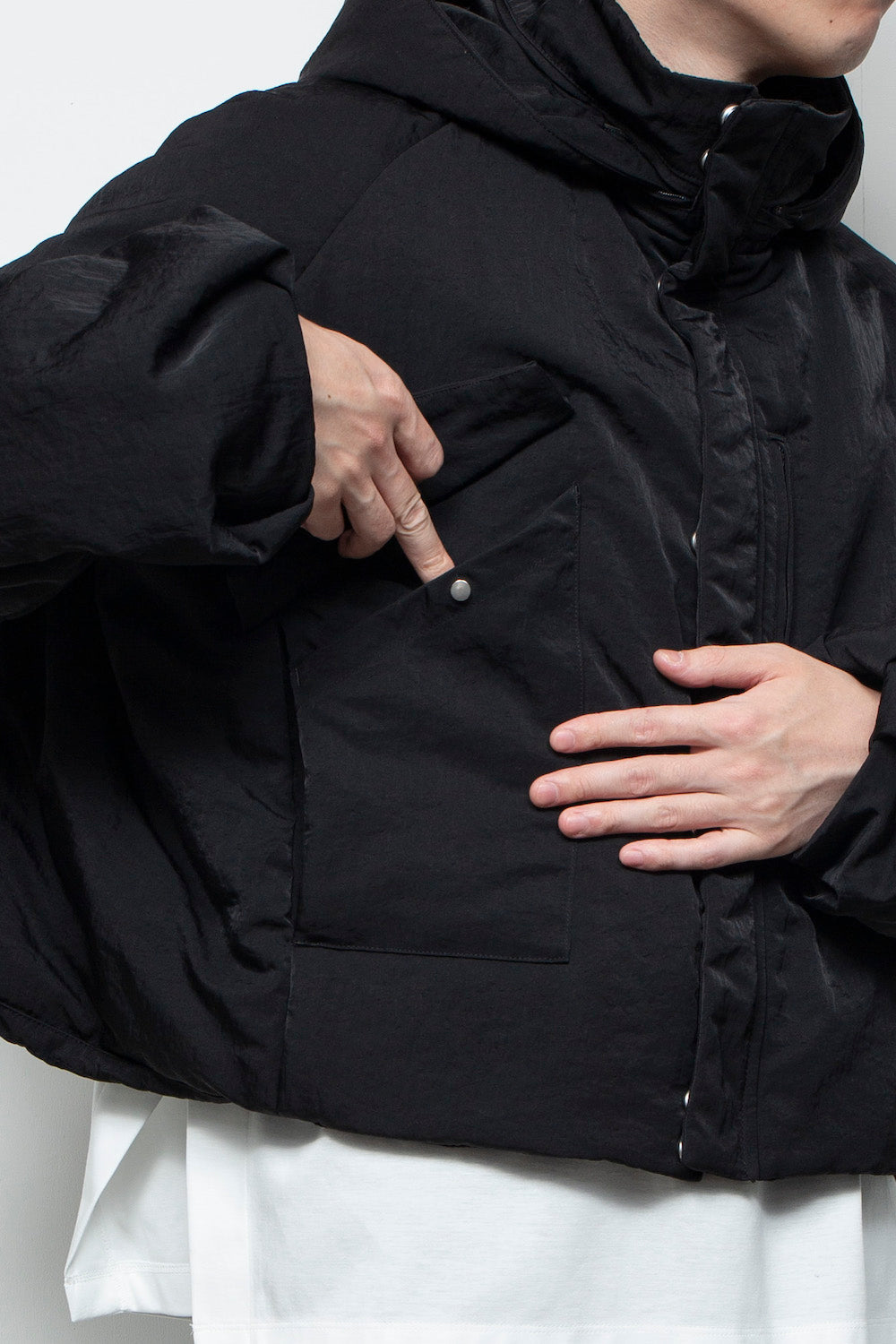 <LAST 1点> LB25AW-BL03-VTN | QUOISM®️パッティングショートフードブルゾン | BLACK