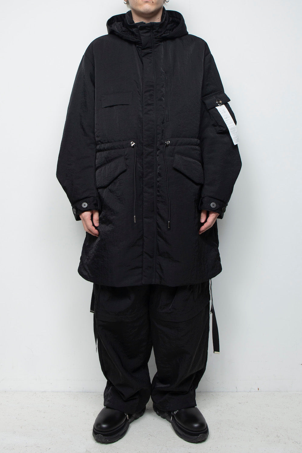 <LAST 1点> LB25AW-FC01-VTN | QUOISM®️パッティングフィッシュテールコート | BLACK