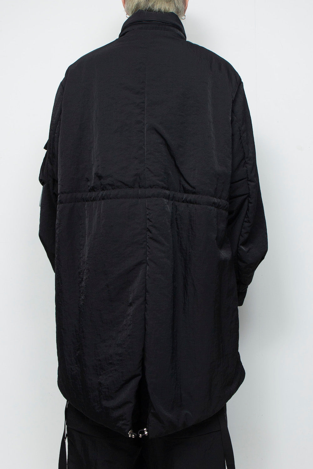 <LAST 1点> LB25AW-FC01-VTN | QUOISM®️パッティングフィッシュテールコート | BLACK