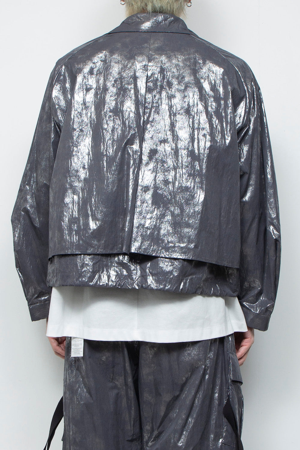 <LAST 1点> LB25AW-SH09-HKW | ウォッシュドホイルコーティングショートトレンチジャケット | STEEL GRAY