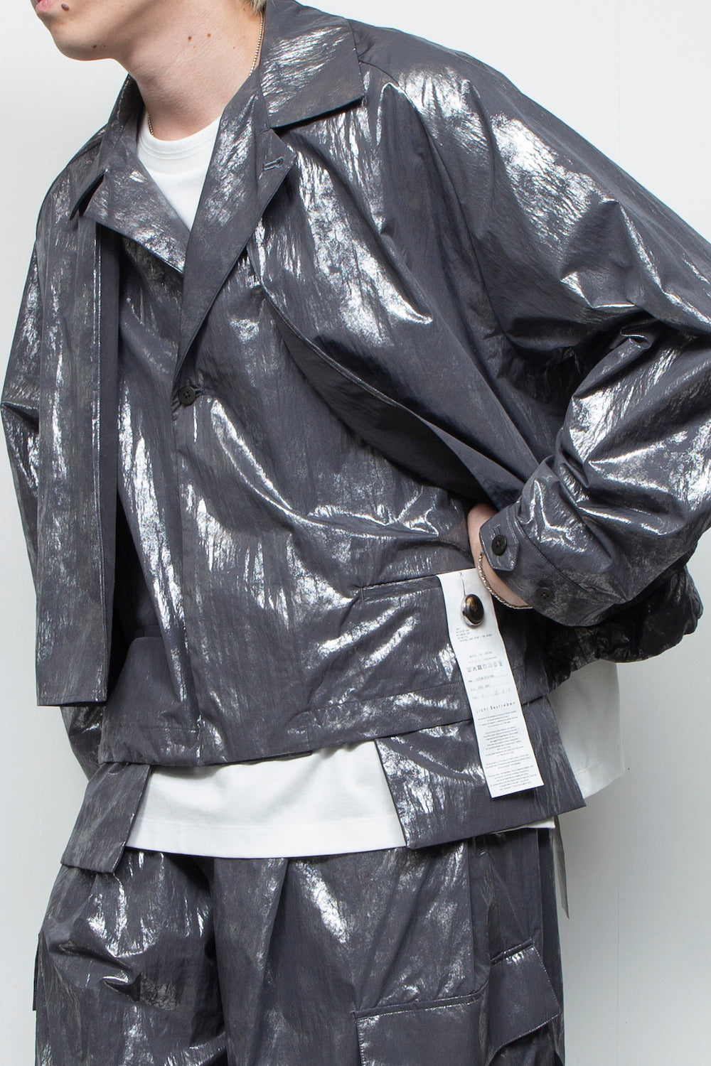 <LAST 1点> LB25AW-SH09-HKW | ウォッシュドホイルコーティングショートトレンチジャケット | STEEL GRAY