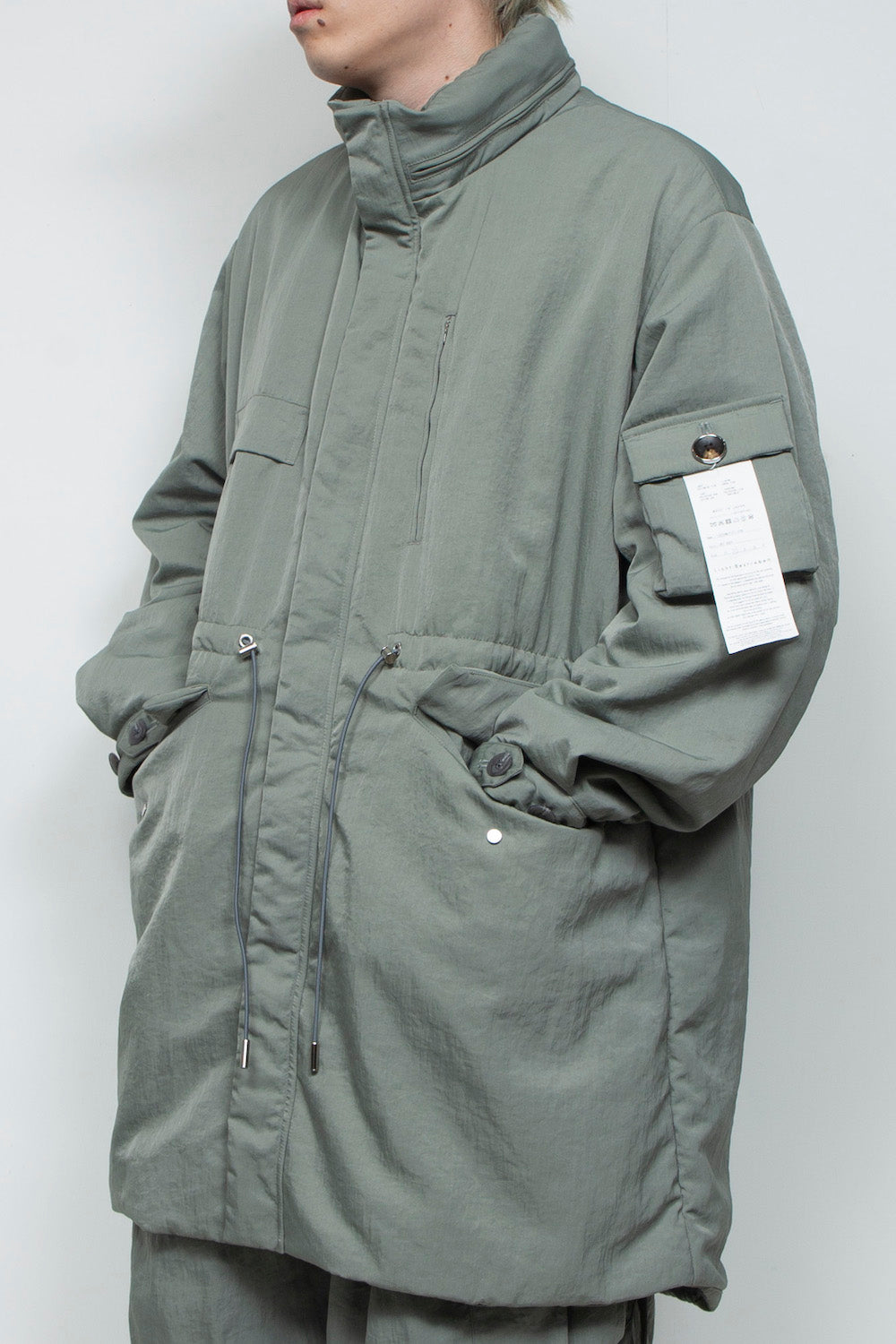<LAST 1点> LB25AW-FC01-VTN | QUOISM®️パッティングフィッシュテールコート | SKY GRAY