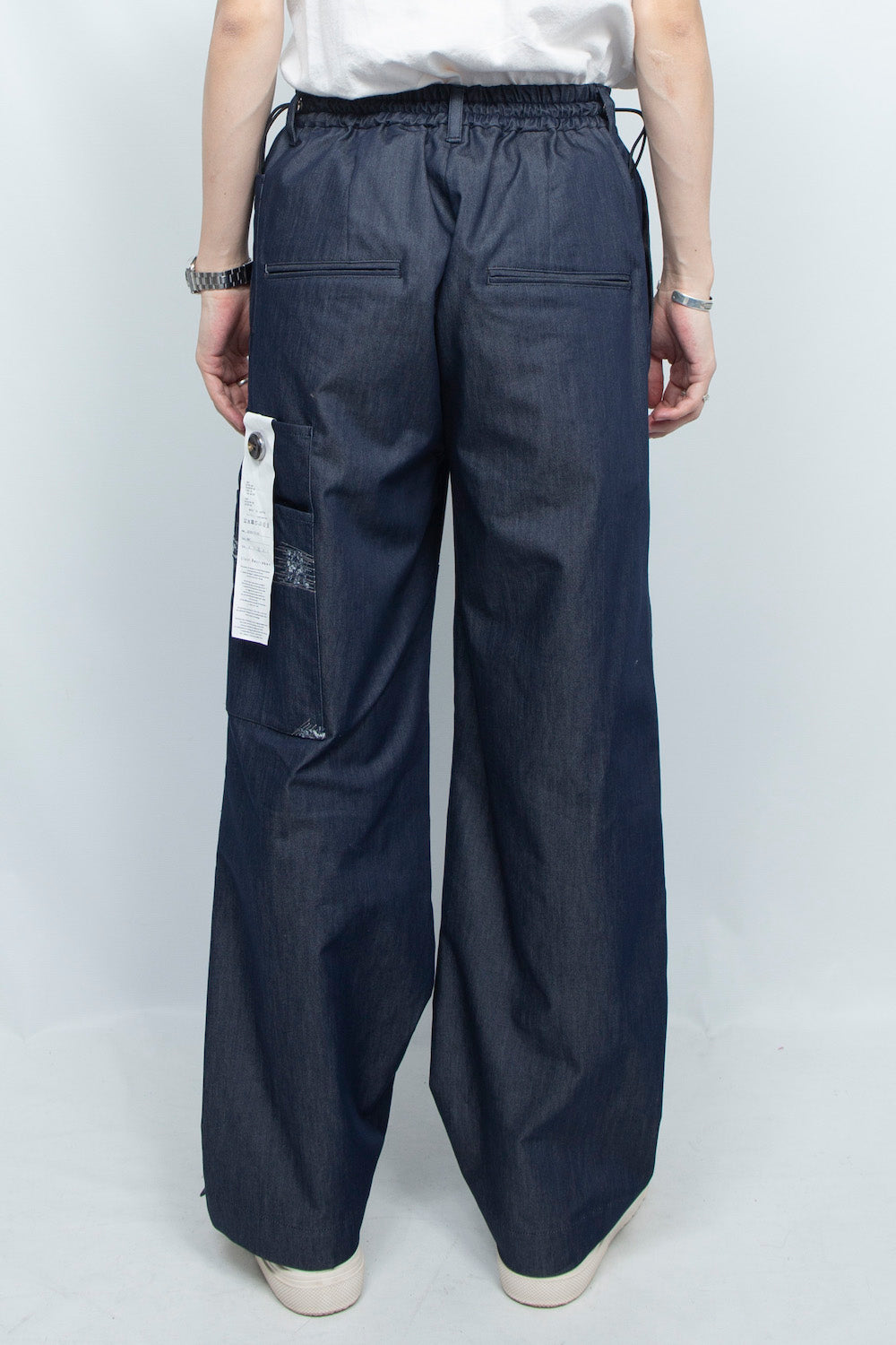 <LAST 1点>
LB25SS-PT07-DDI | COOLMOTION®️ダメージエンブロイダリーデニムペイントトラウザー | NAVY