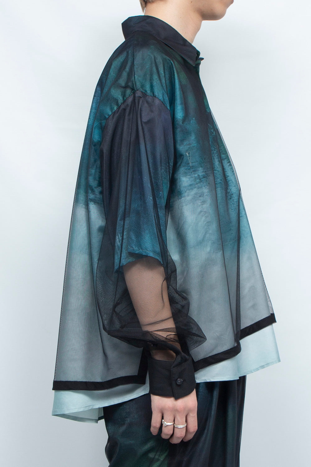 LB25SS-SH08-RCT-LSC | Original graphic 3D layered blouse | COLD LANDSCAPE