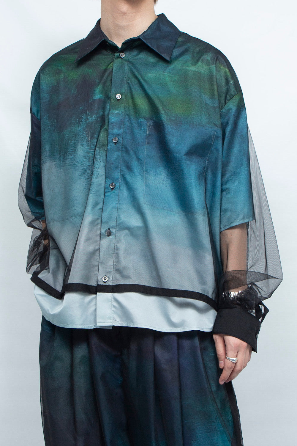 LB25SS-SH08-RCT-LSC | Original graphic 3D layered blouse | COLD LANDSCAPE