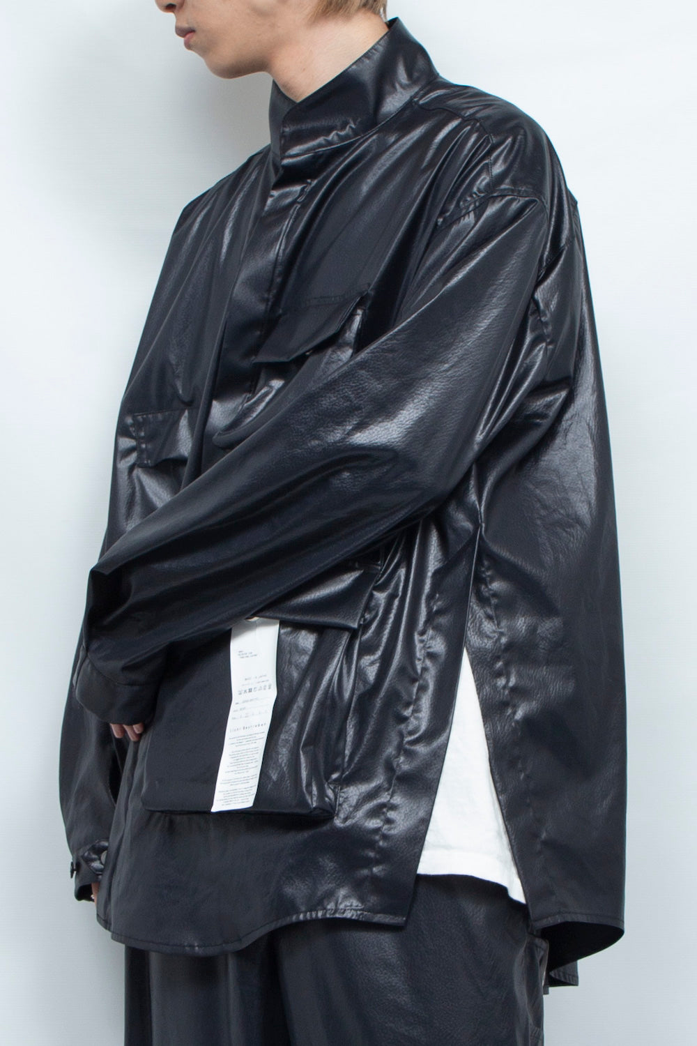 <LAST 1点>
LB25SS-SH07-FFL| FAKE-FAKE LEATHER Ⅱ M-65モチーフシャツジャケット | BLACK