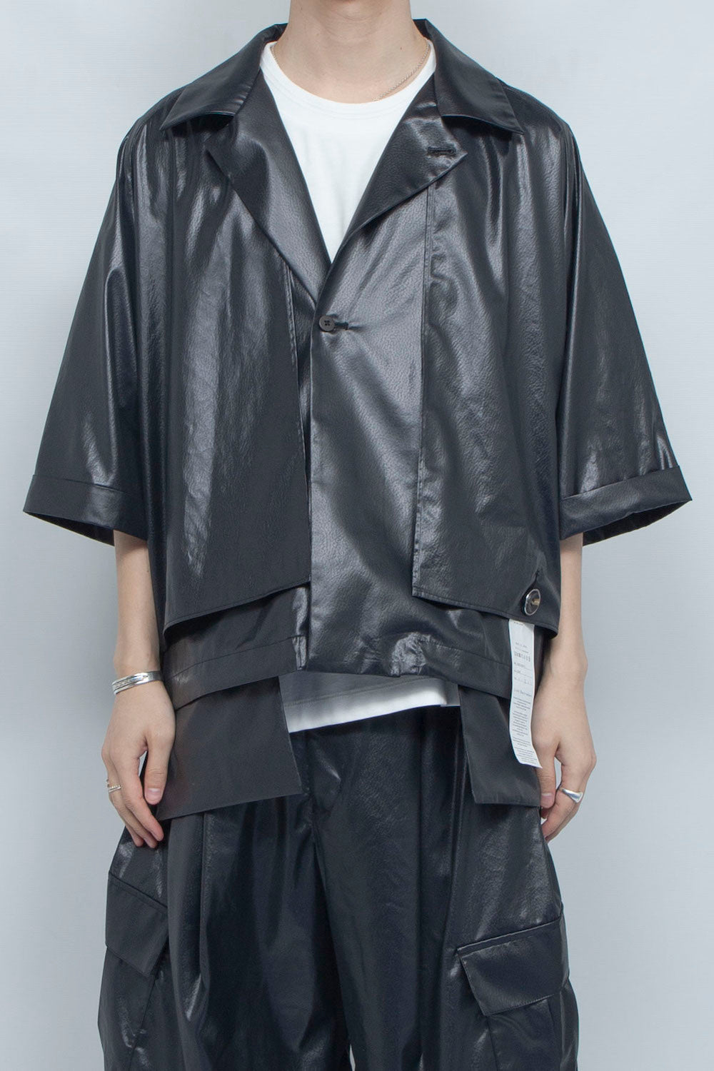<last>LB25SS-SH09-FFL | FAKE-FAKE LEATHER II 短款风衣半袖夹克 | 黑色</last>