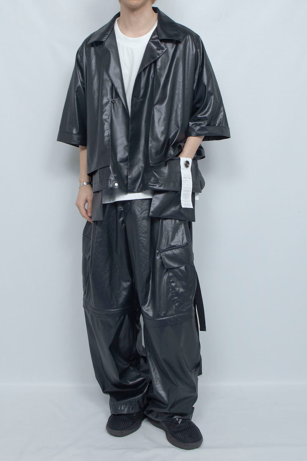 <last>LB25SS-SH09-FFL | FAKE-FAKE LEATHER II 短款风衣半袖夹克 | 黑色</last>