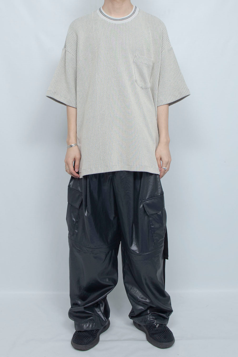 LB25SS-TE09-FRB |褶皱罗纹针织线领 T 恤 |米白色