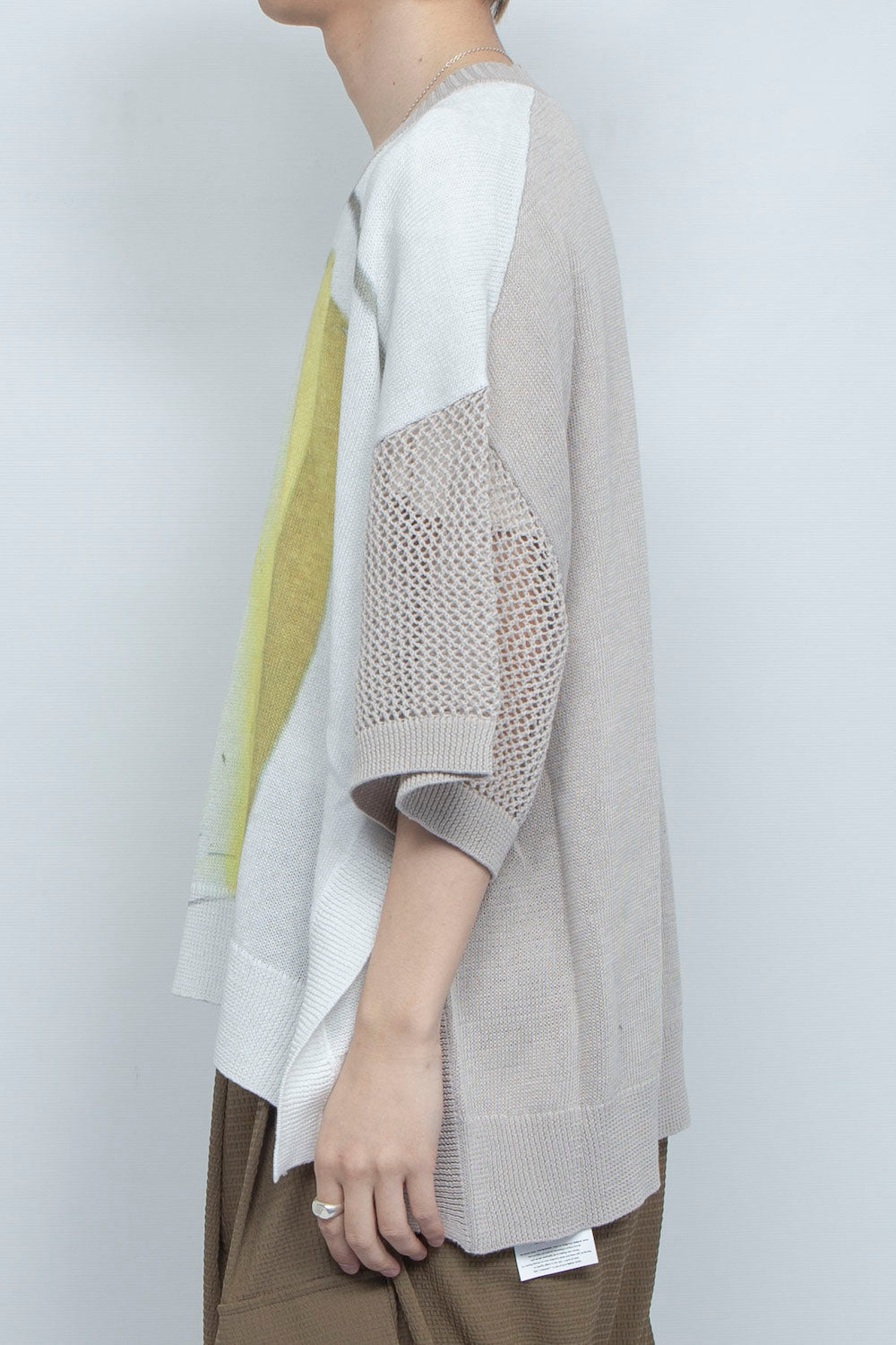 LB25SS-KNTE04 | グラフィカルサマーニットTシャツ | OFF WHITE×YELLOW