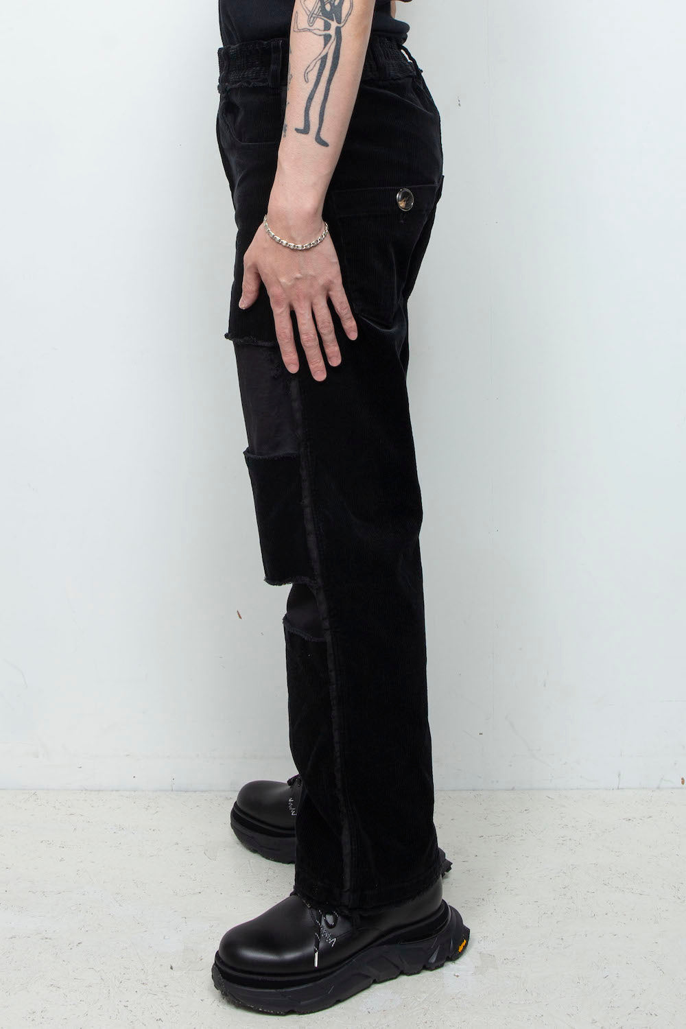 LB25AW-PT02-CDR | Reconstructed 5-Pocket Pants (Corduroy) | BLACK