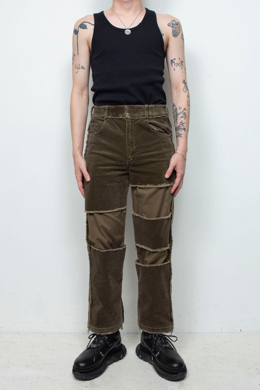 <last> LB25AW-PT02-CDR | Reconstructed 5-Pocket Pants (Corduroy) | OLIVE</last>