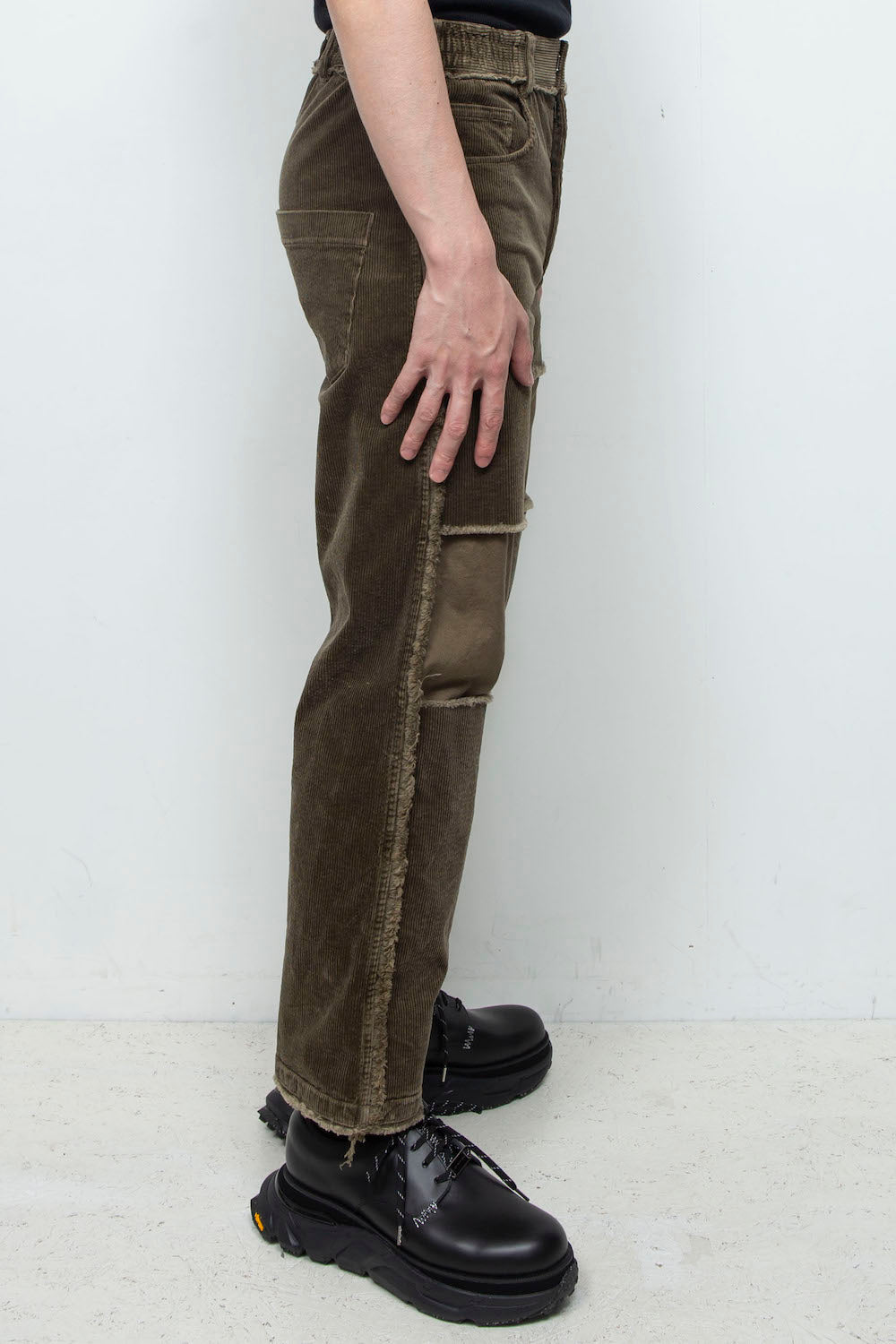 <last> LB25AW-PT02-CDR | Reconstructed 5-Pocket Pants (Corduroy) | OLIVE</last>