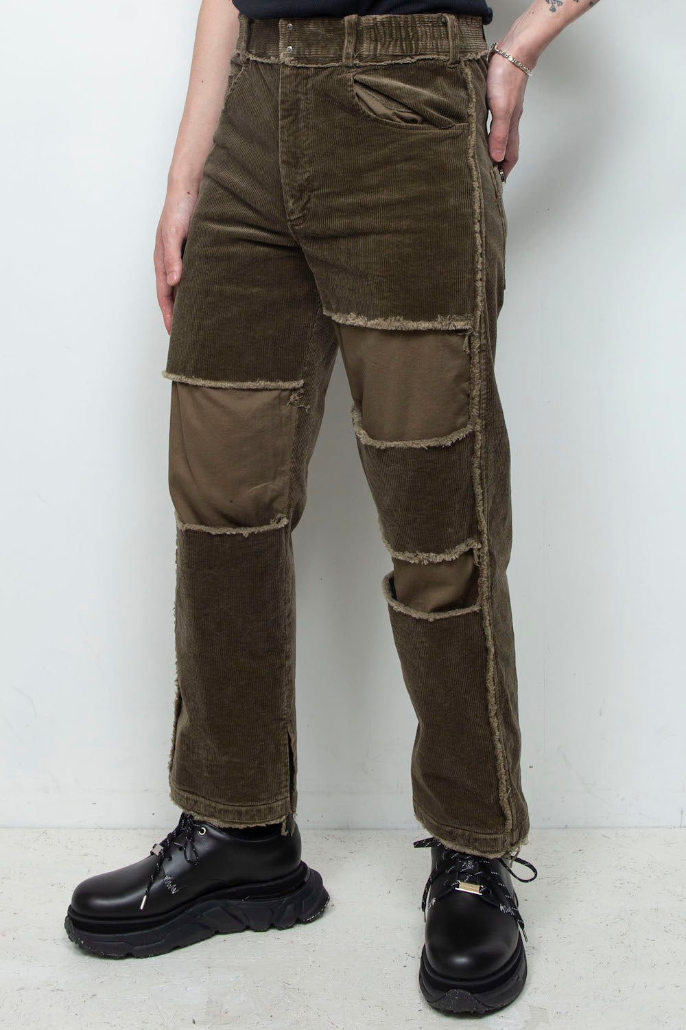 <last> LB25AW-PT02-CDR | Reconstructed 5-Pocket Pants (Corduroy) | OLIVE</last>