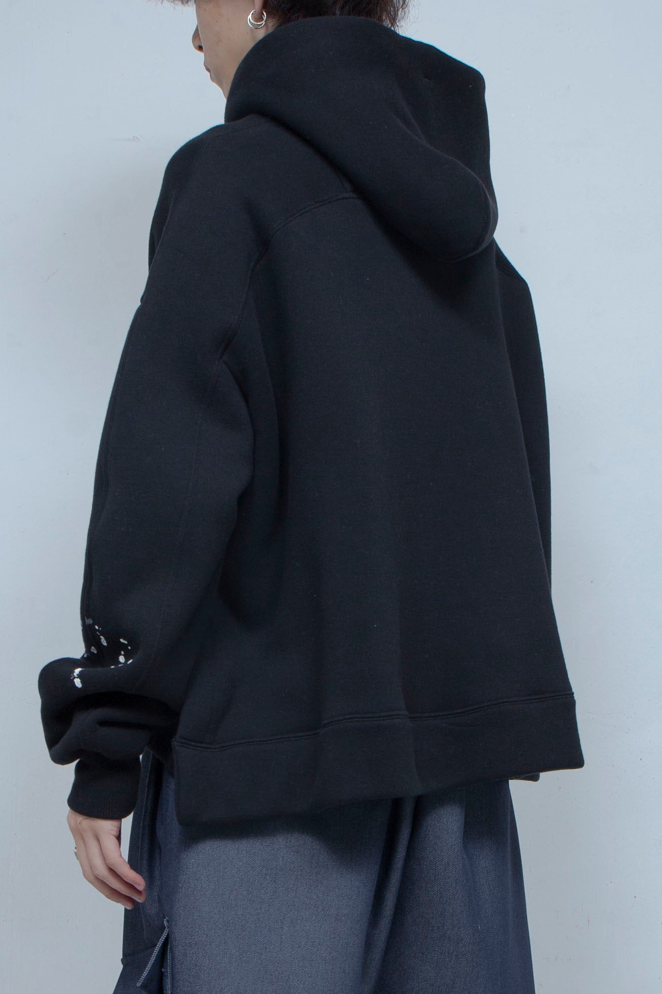 LB24SS-PK01-SFR-HP | 手绘汗衫 黑色 |