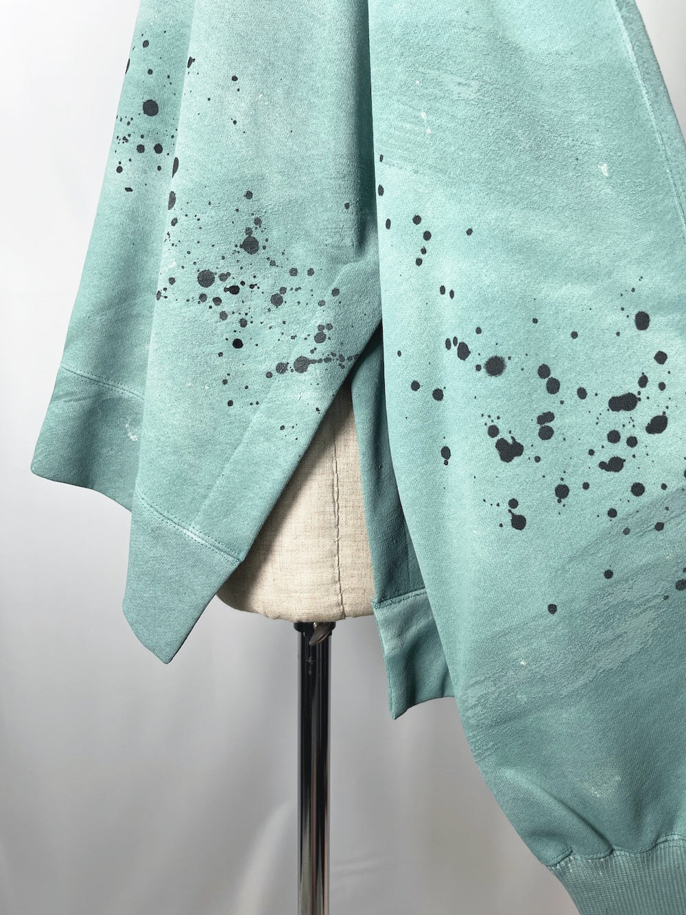 LB23AW-PK01-STC | 3D 石膏风格颜料连帽衫 | VERDIGRIS
