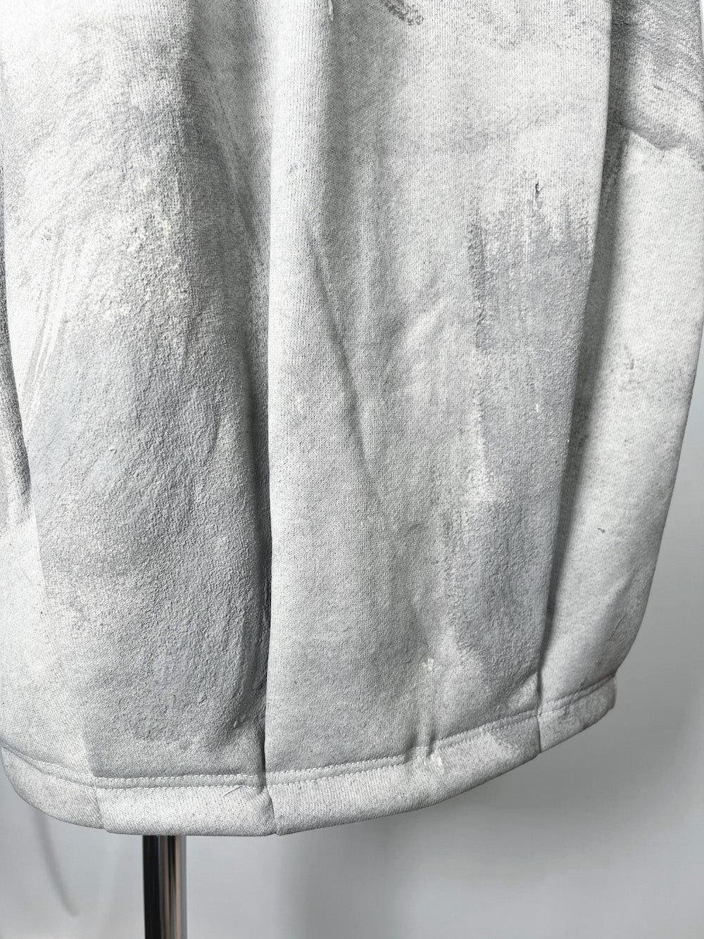 LB23AW-PO04-STC | 3D 石膏风格颜料套头衫 | CONCRETE