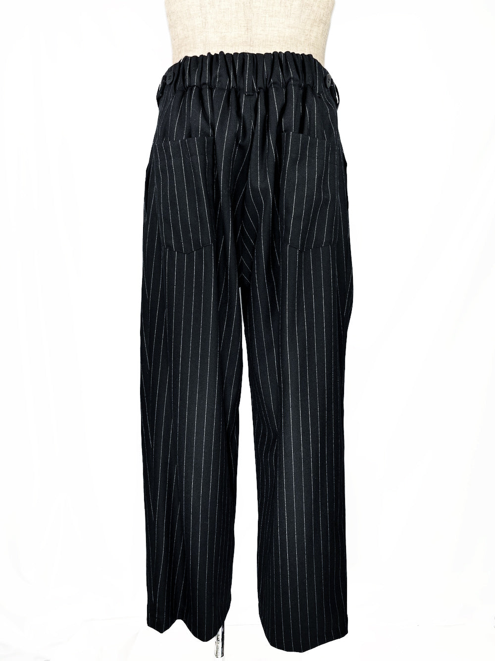 LB23AW-PT05-GST | ストライプウールサージポケットタックワイドパンツ | BLACK STRIPE