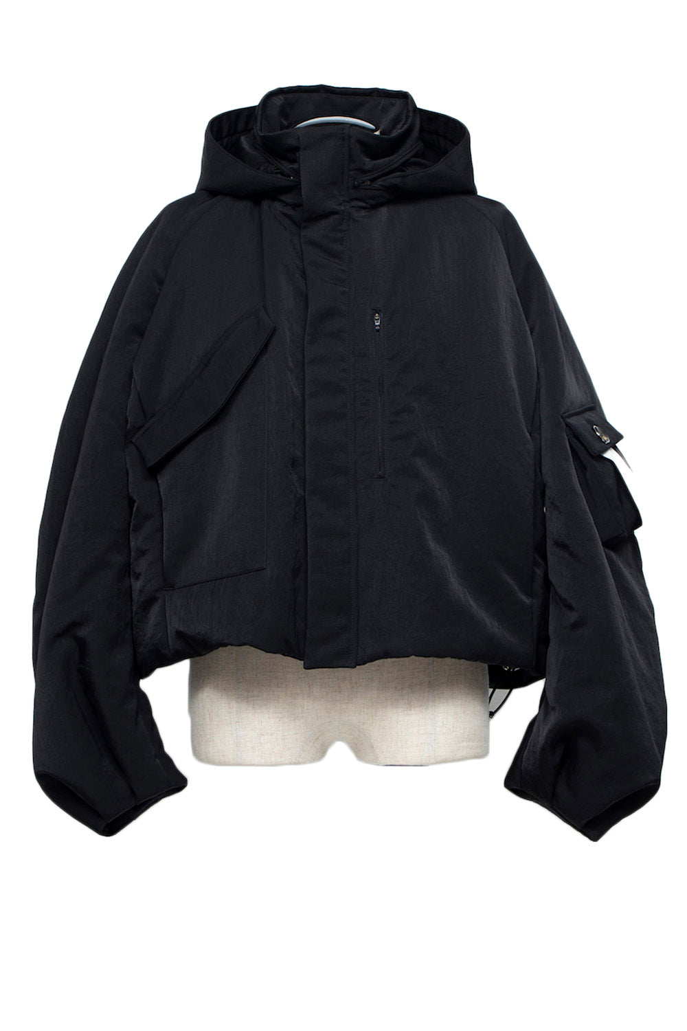 <LAST 1点> LB25AW-BL03-VTN | QUOISM®️パッティングショートフードブルゾン | BLACK