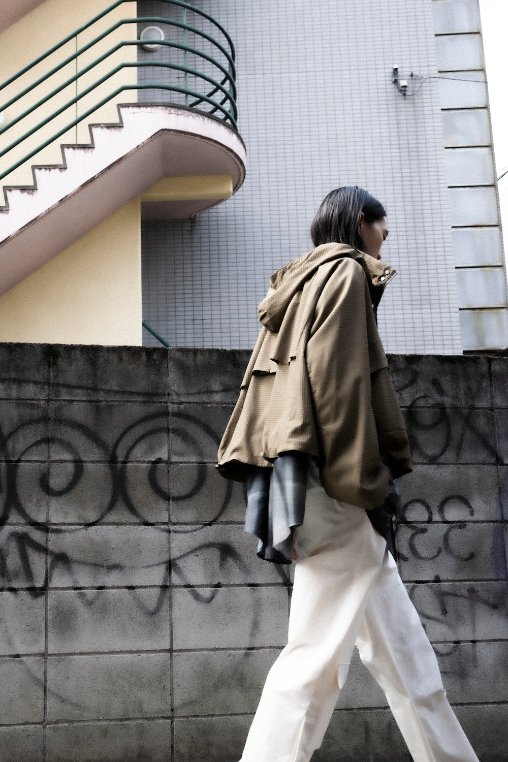 LB25SS-BL03-DTA | 'TORAY' Dot Air®︎ クロップドフードブルゾン | OLIVE