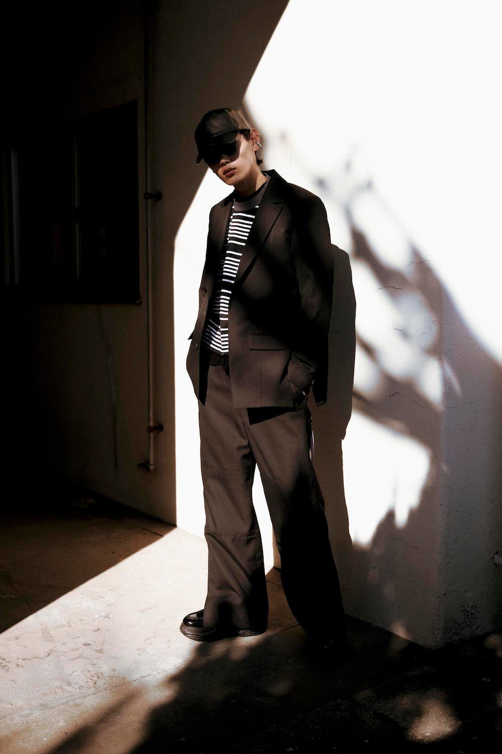 LB24AW-JK06-ADK | サイドベントテーラードジャケット | BLACK