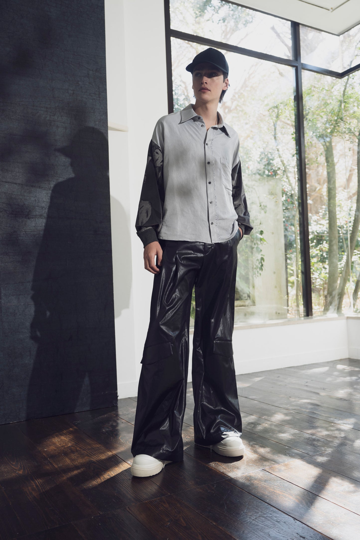 LB25AW-SH08-SPV-PVL | Velour Jersey Sleeve Easy Shirt | SKY GRAY x CHARCOAL