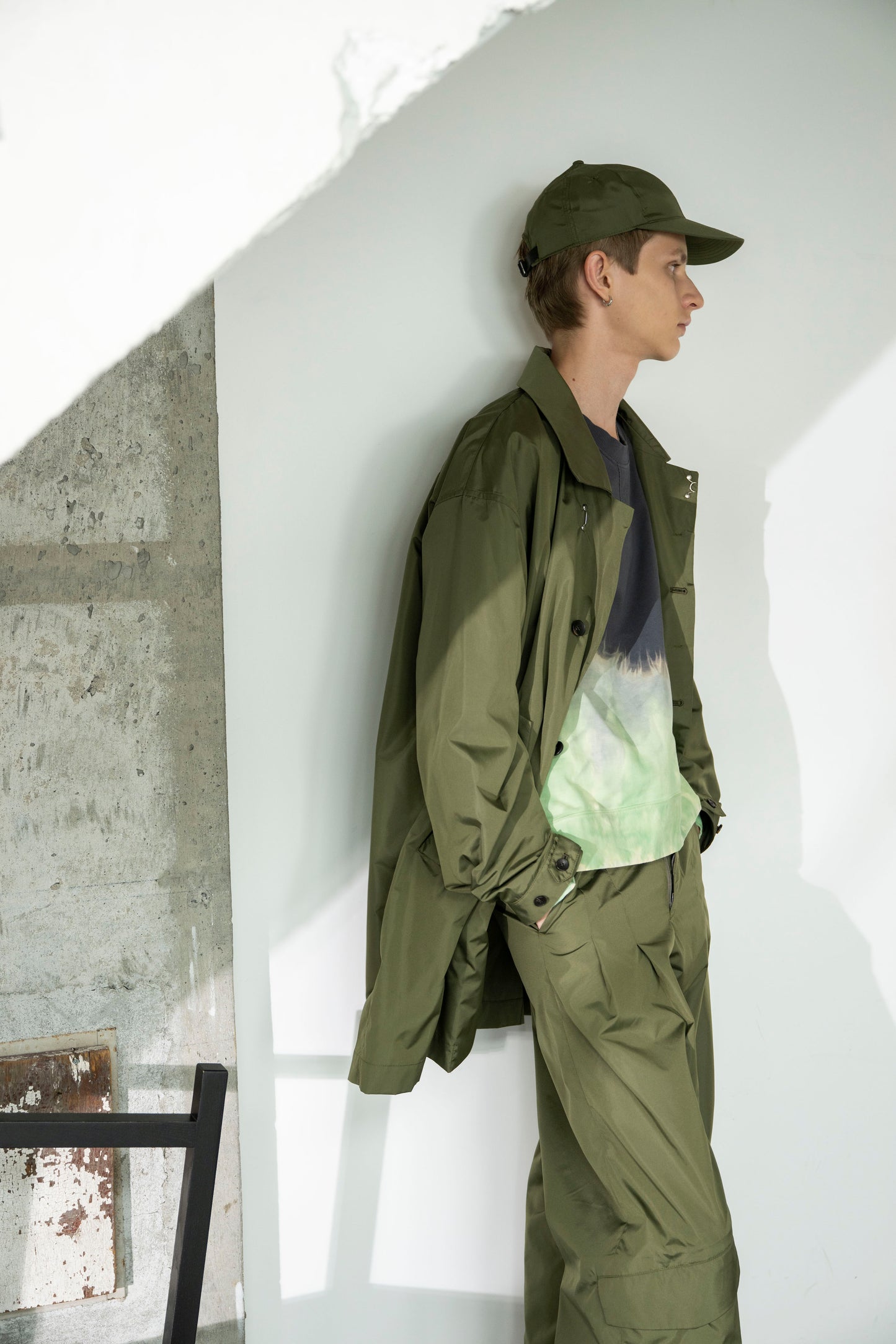 LB26SS-SHCO01-TRT | TRUSSAIR®︎ TWILL セミロングステンカラーコート| MILITARY GREEN