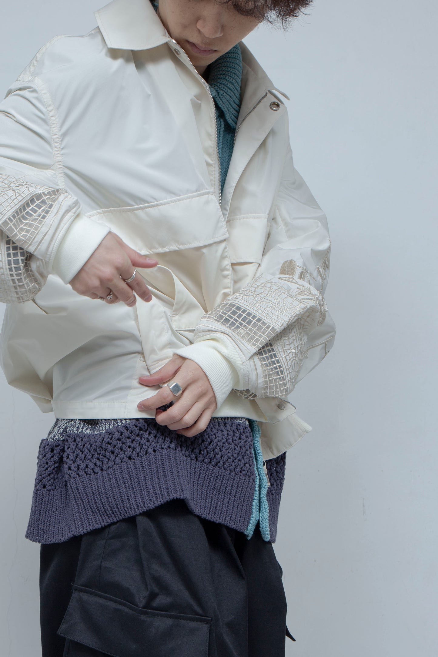LB24SS-BL01-ULT-EMB | マルチエンブロイダリーサイドジップフライトジャケット | IVORY