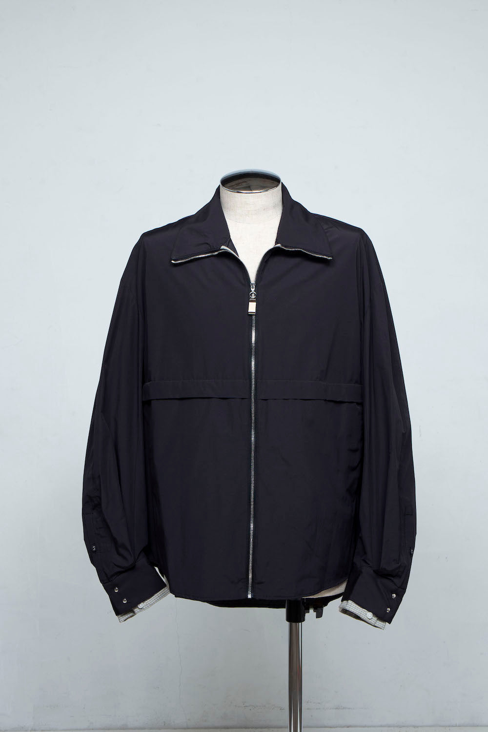 LB24SS-SHBL01-TFT | Powder Touch Taffeta Track Shirt Jacket | BLACK