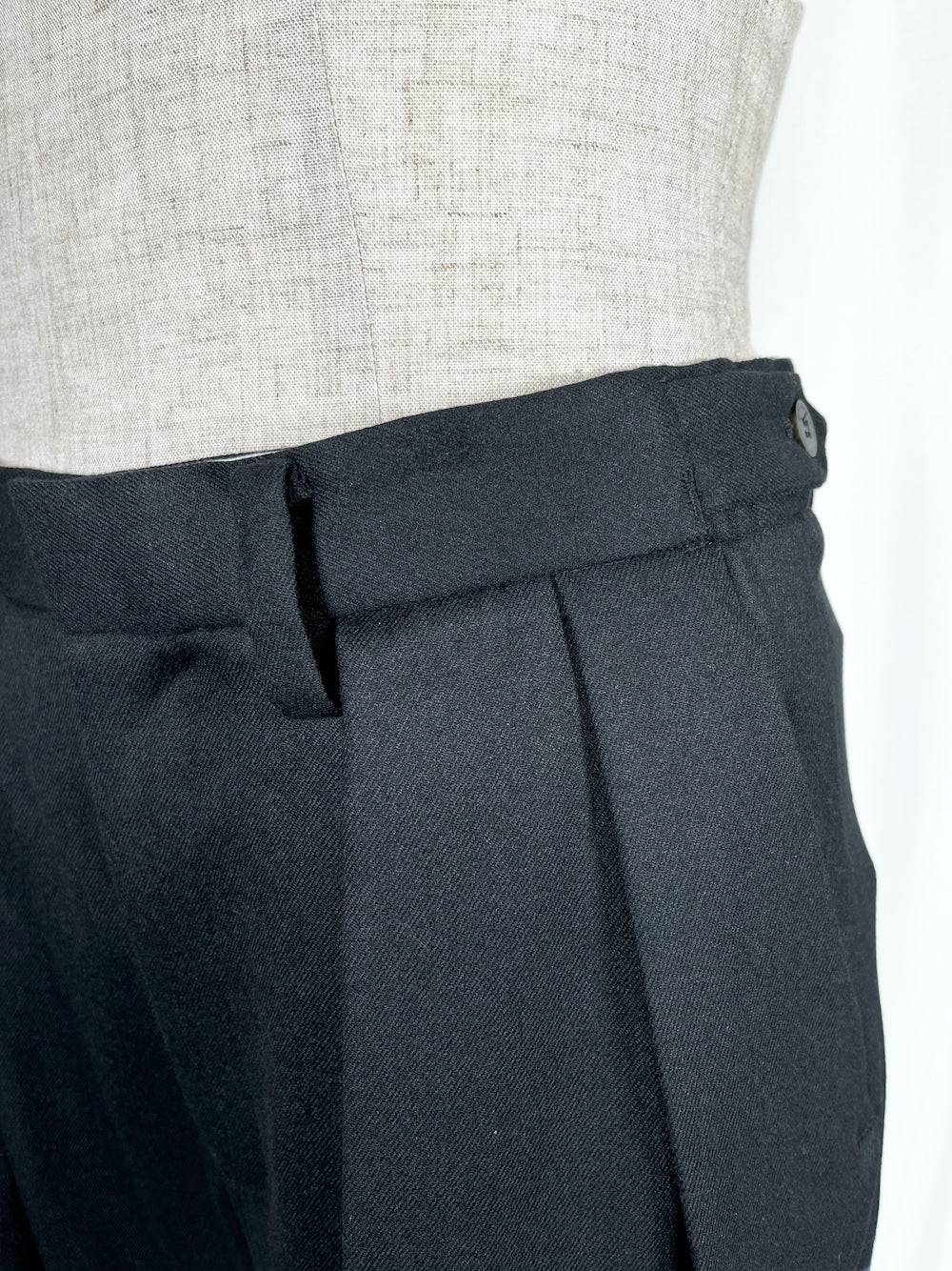 LB22AW-PT01-WS #BLACK.