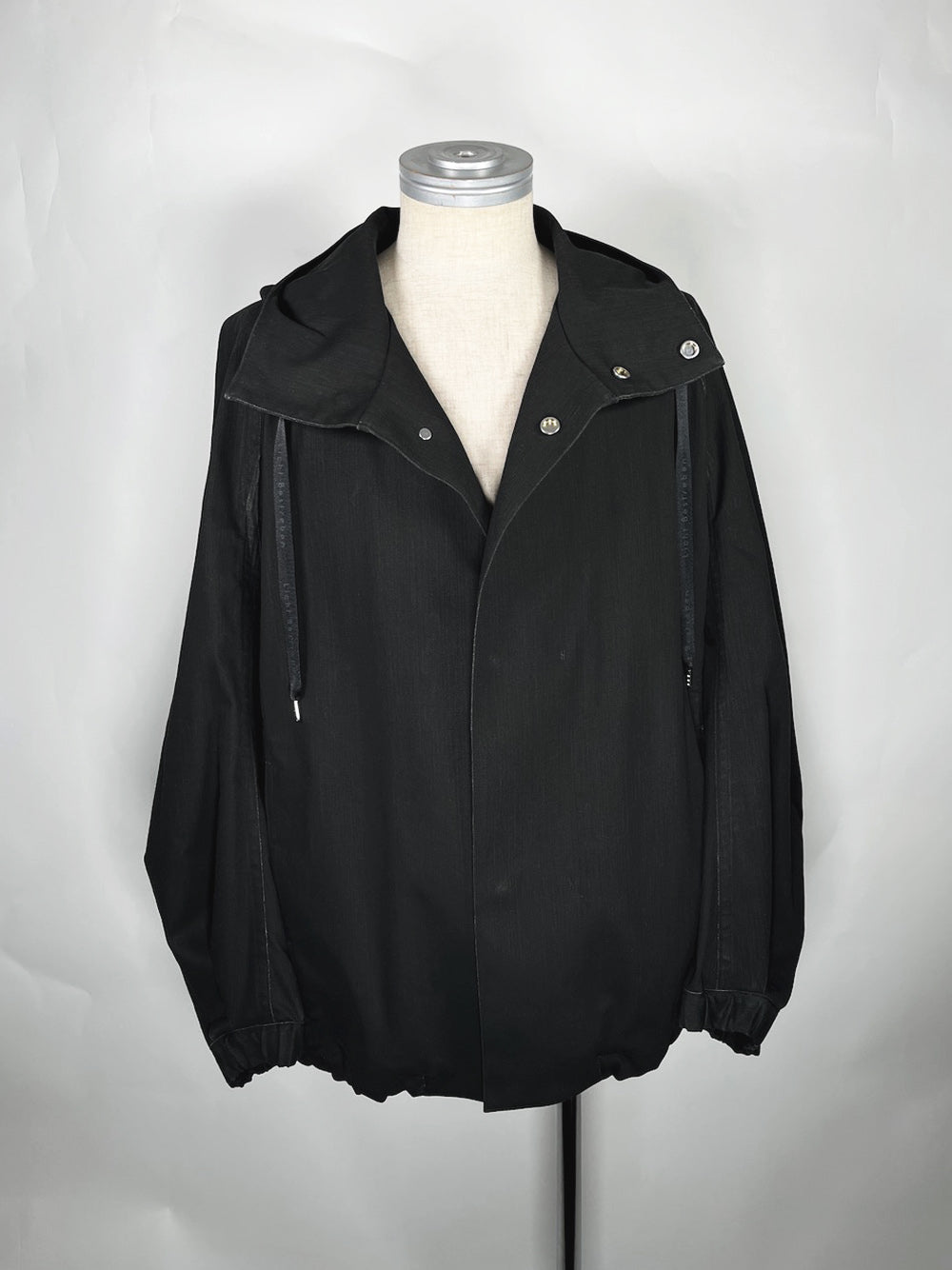 LB23SS-BL03-PDN | ピグメントダイドフードブルゾン | BLACK PIGMENT DYED