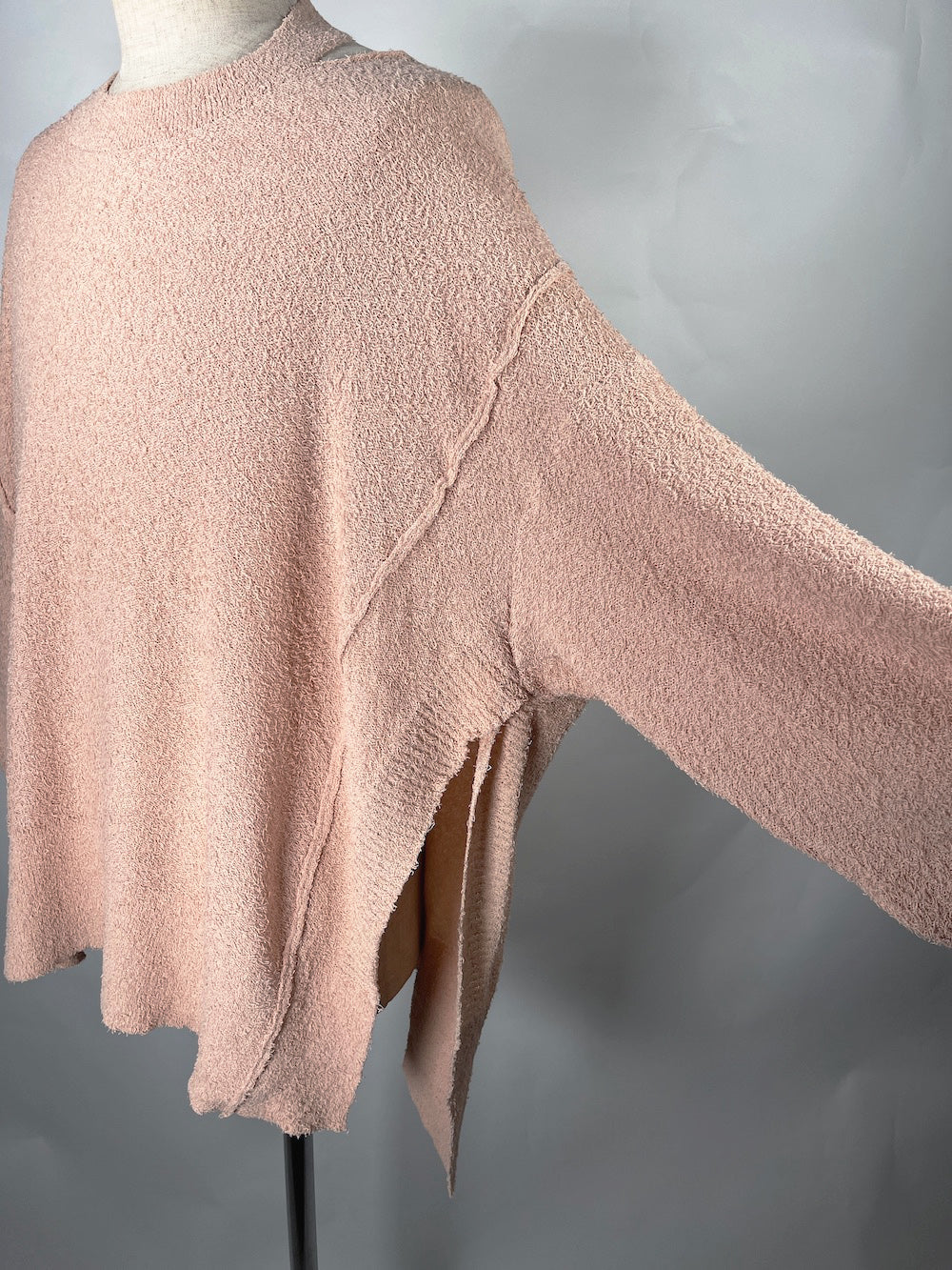 LB23SS-KN02-PL | ピンチョスヤーンサイドベントサマーニット | CORAL