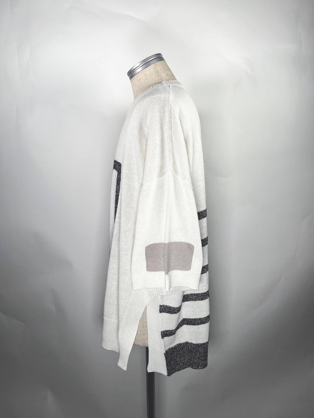 LB23SS-KNTE02 | Intarsia Half Sleeve Summer Knit | WHITE