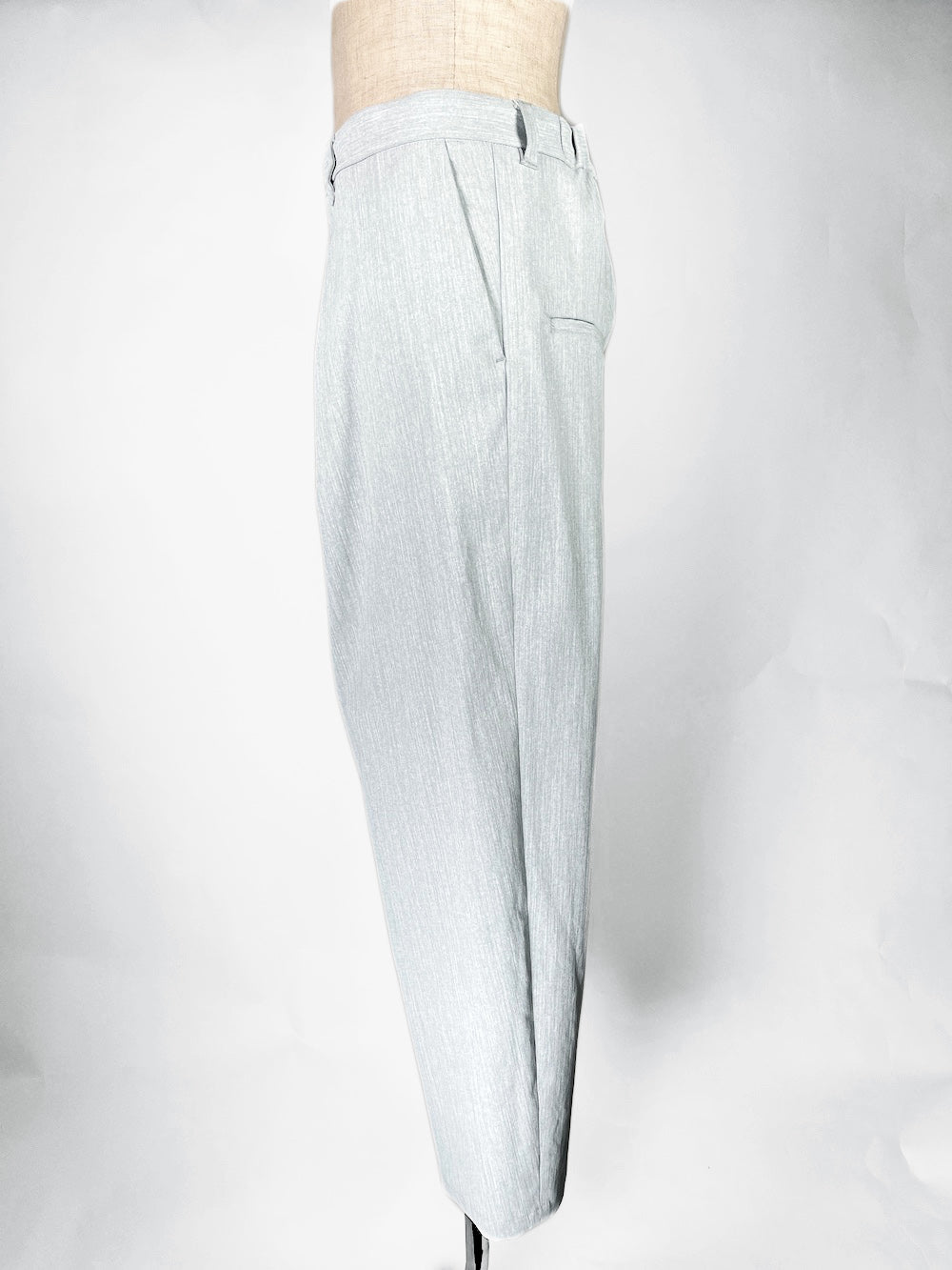 LB23SS-PT02-PDN | ピグメントダイドカスタマイズタックトラウザー | WHITE PIGMENT DYED