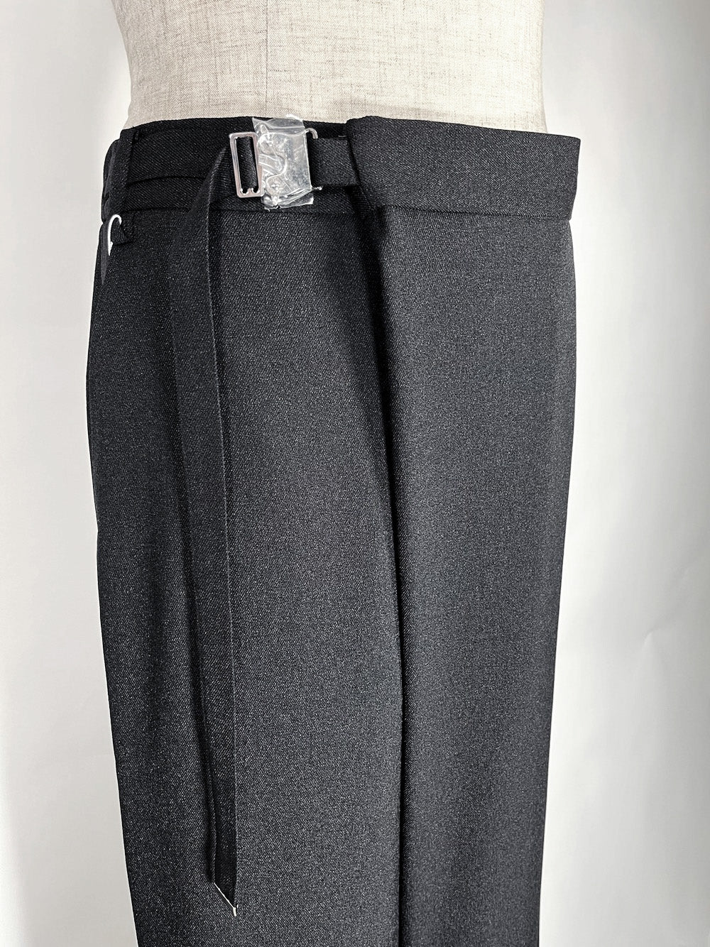 LB23SS-PT04-ALN | ラップドトラウザー | BLACK