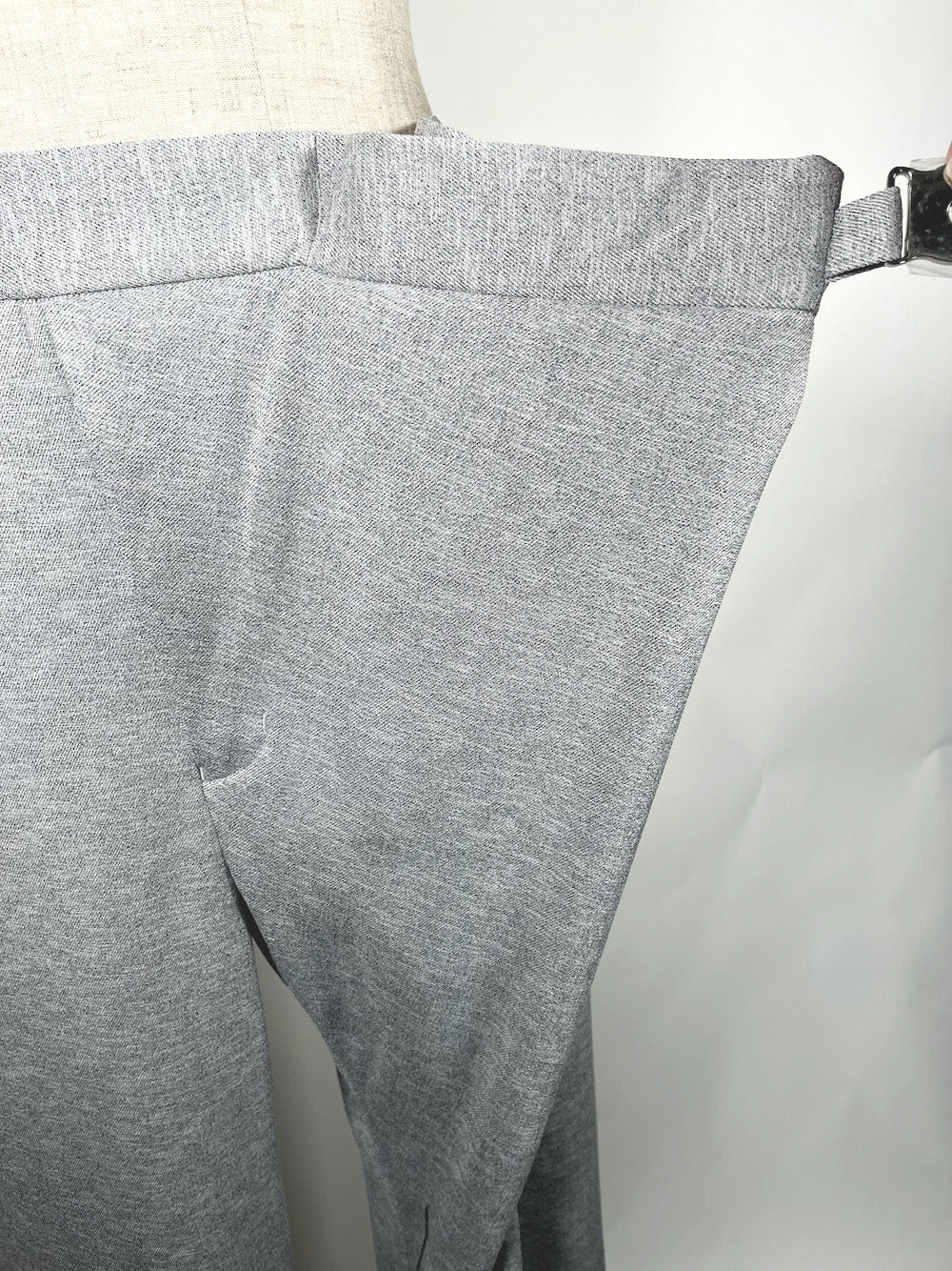 LB23SS-PT04-ALN | ラップドトラウザー | GRAYMARL