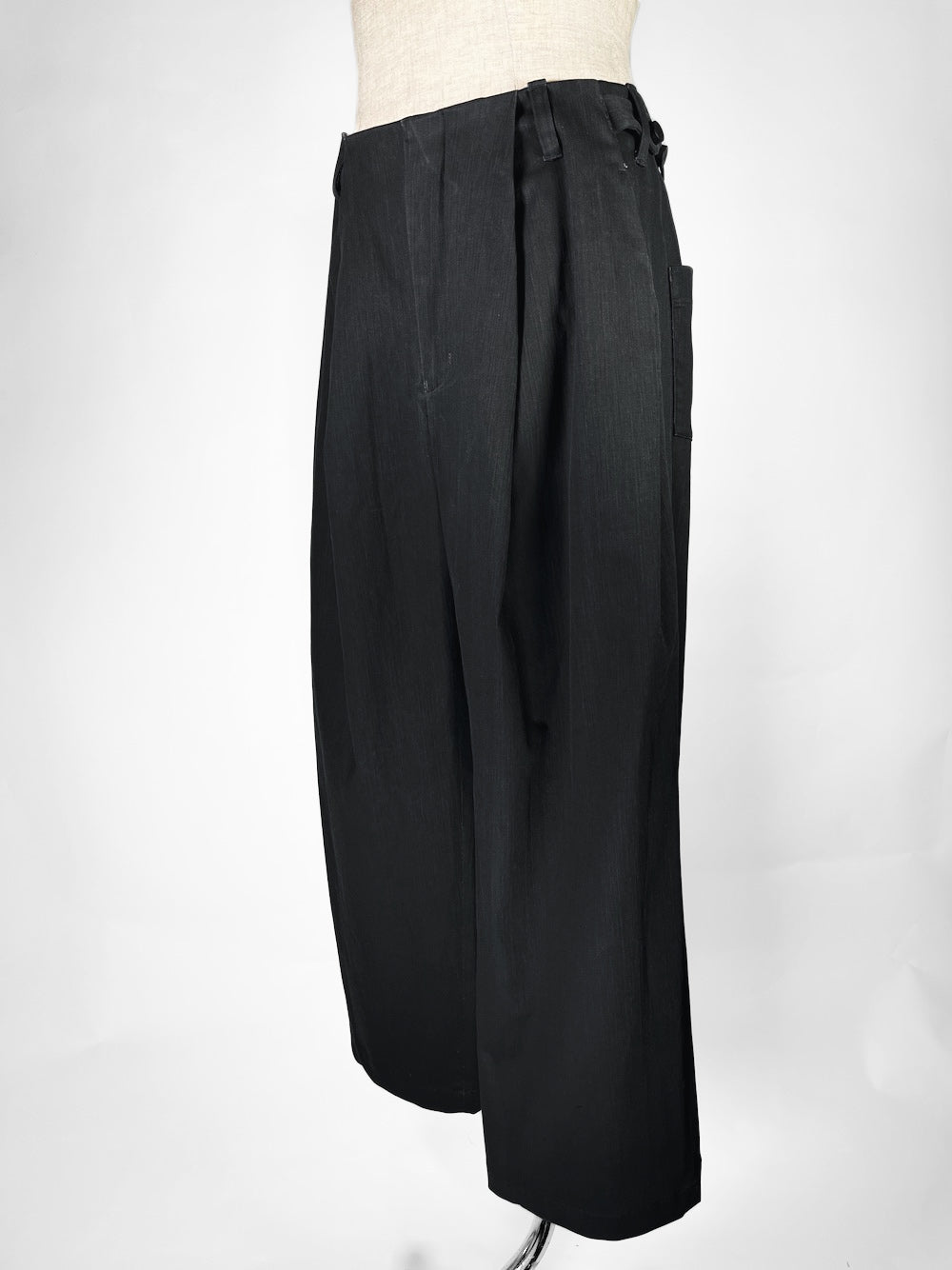 LB23SS-PT05-PDN | ピグメントダイドポケットタックワイドパンツ | BLACK PIGMENT DYED