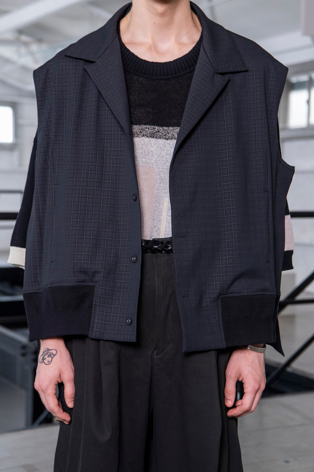 LB23SS-SJK03-ERW | エンボスリリーワルツデタッチャブルサマージャケット | BLACK