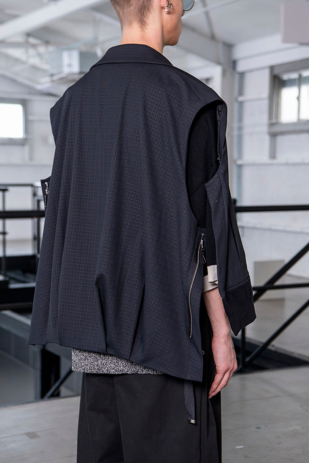 LB23SS-SJK03-ERW | エンボスリリーワルツデタッチャブルサマージャケット | BLACK