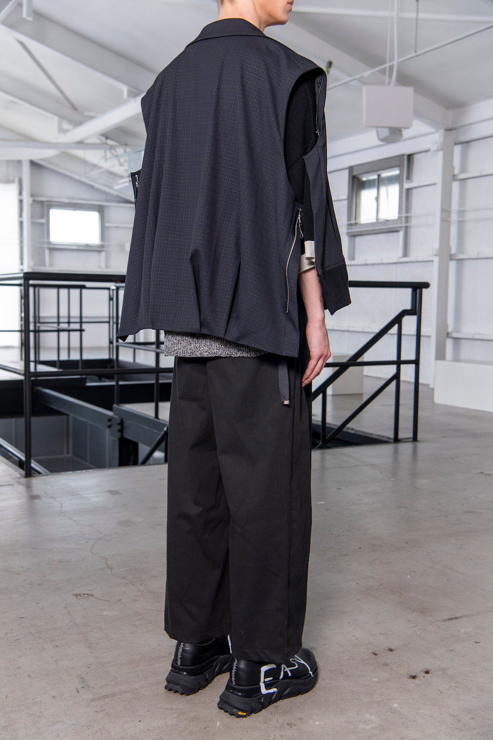 LB23SS-PT05-PDN | ピグメントダイドポケットタックワイドパンツ | BLACK PIGMENT DYED