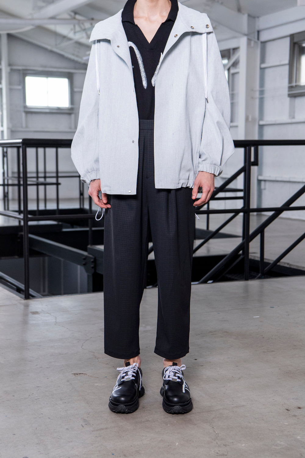 LB23SS-BL03-PDN | ピグメントダイドフードブルゾン | WHITE PIGMENT DYED