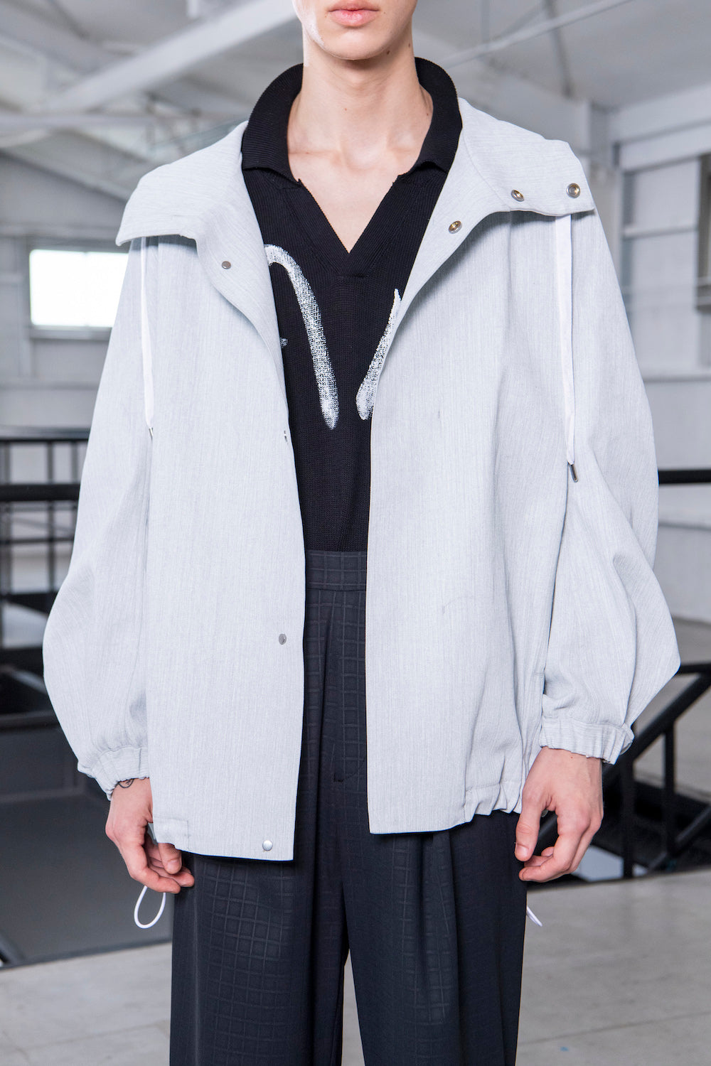 LB23SS-BL03-PDN | ピグメントダイドフードブルゾン | WHITE PIGMENT DYED