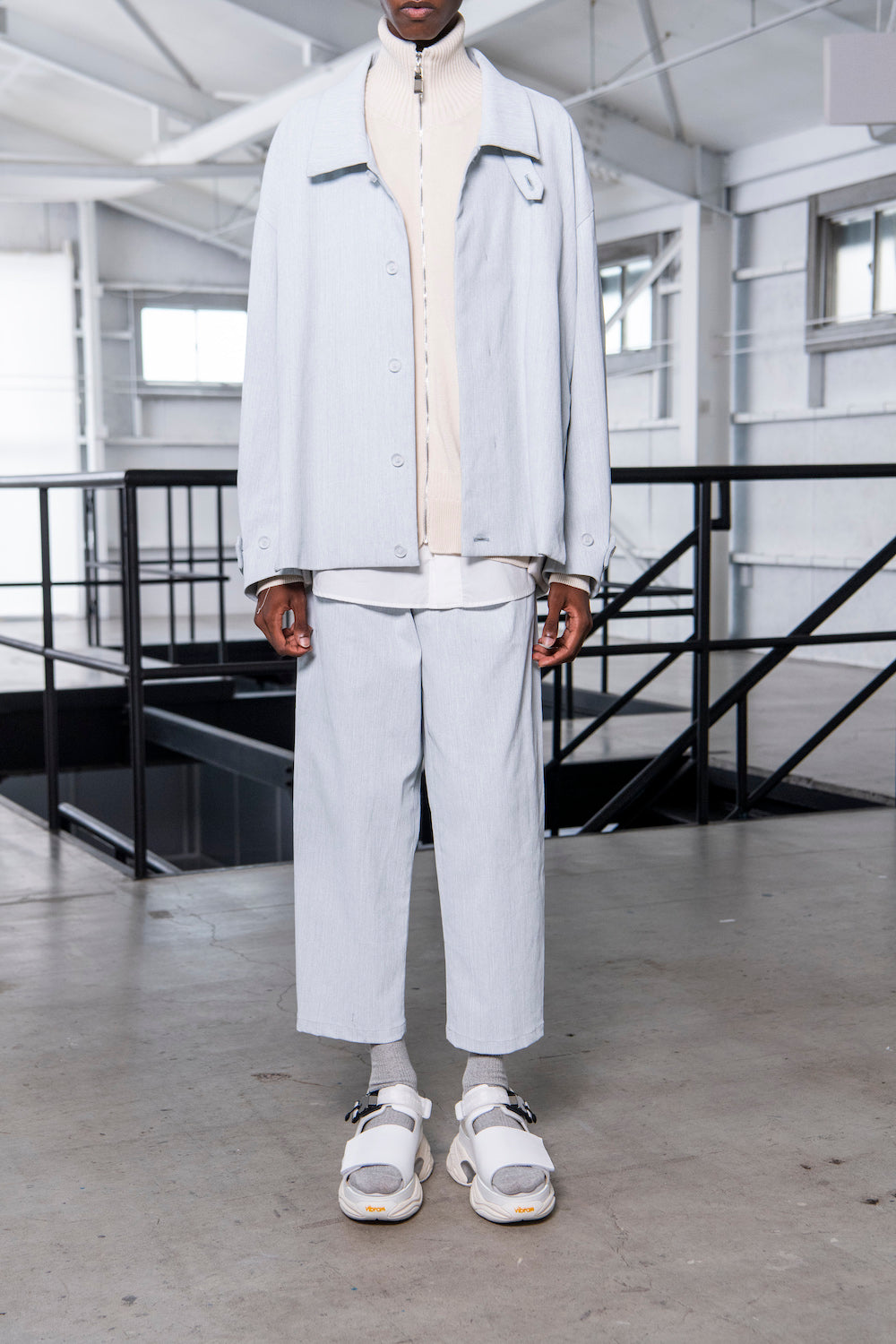 LB23SS-PT02-PDN | ピグメントダイドカスタマイズタックトラウザー | WHITE PIGMENT DYED