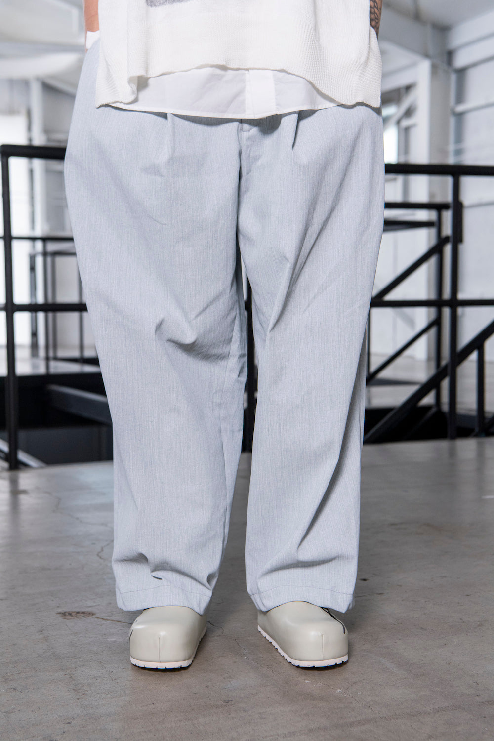 LB23SS-PT05-PDN | ピグメントダイドポケットタックワイドパンツ | WHITE PIGMENT DYED